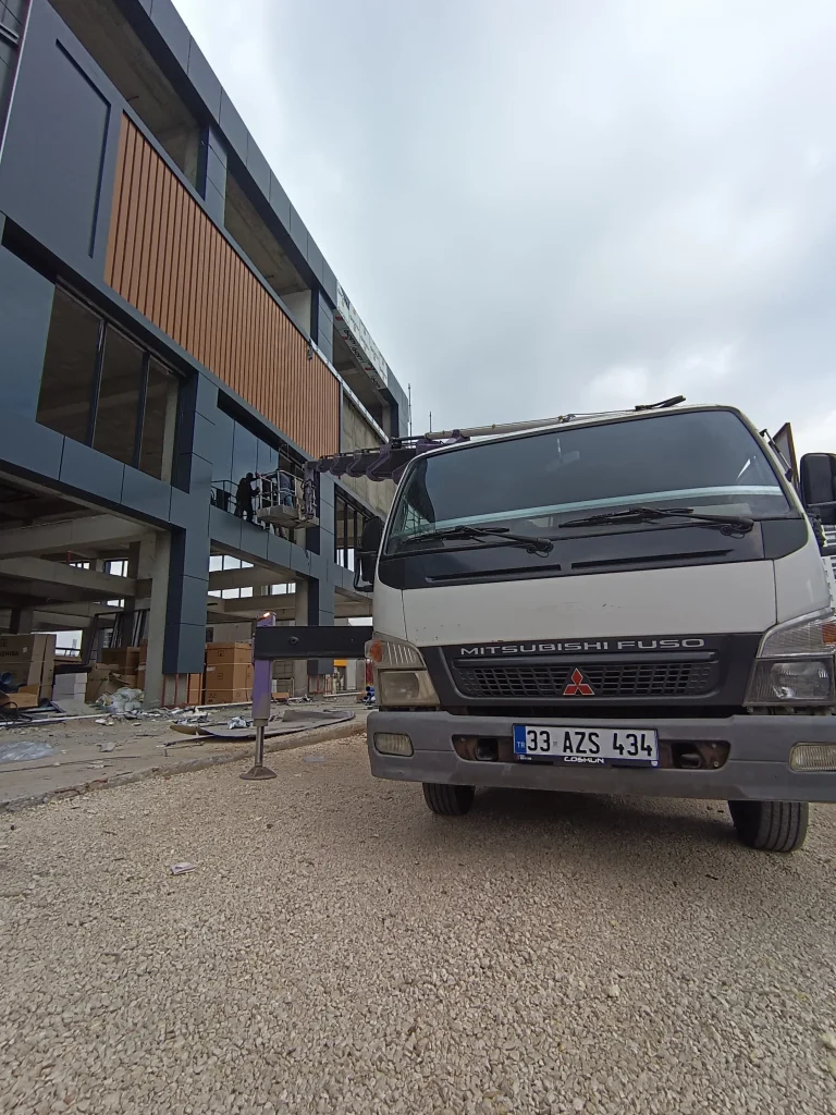 WhatsApp Image 2025-01-19 at 16.05.42