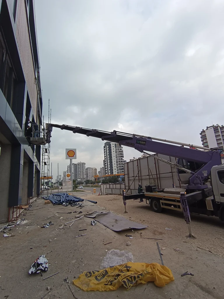 WhatsApp Image 2025-01-19 at 16.05.43 (1)