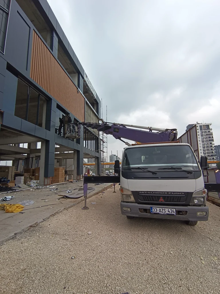 WhatsApp Image 2025-01-19 at 16.05.45