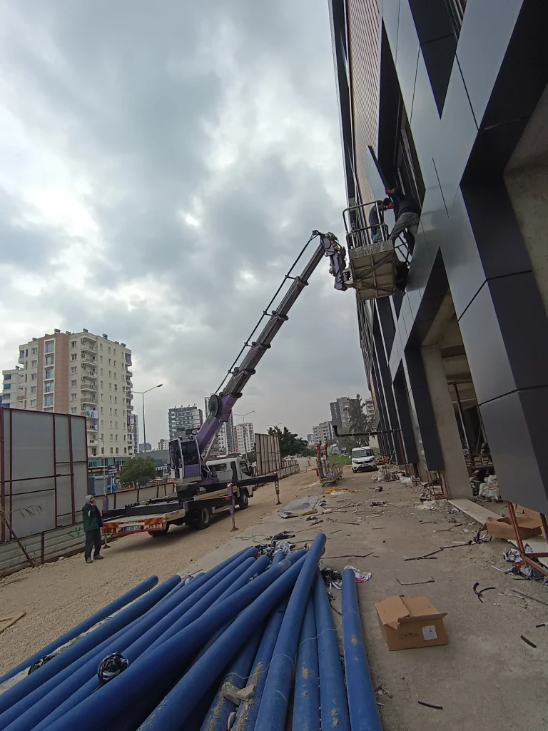 WhatsApp Image 2025-01-19 at 16.05.51