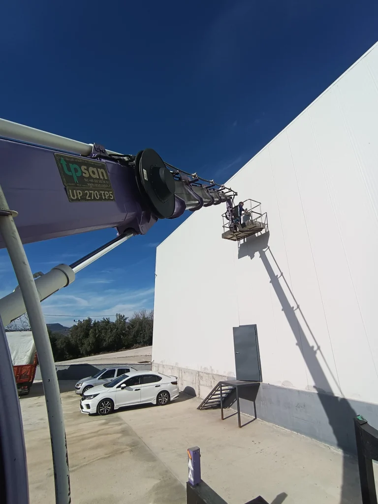 WhatsApp Image 2025-01-19 at 16.06.12 (1)