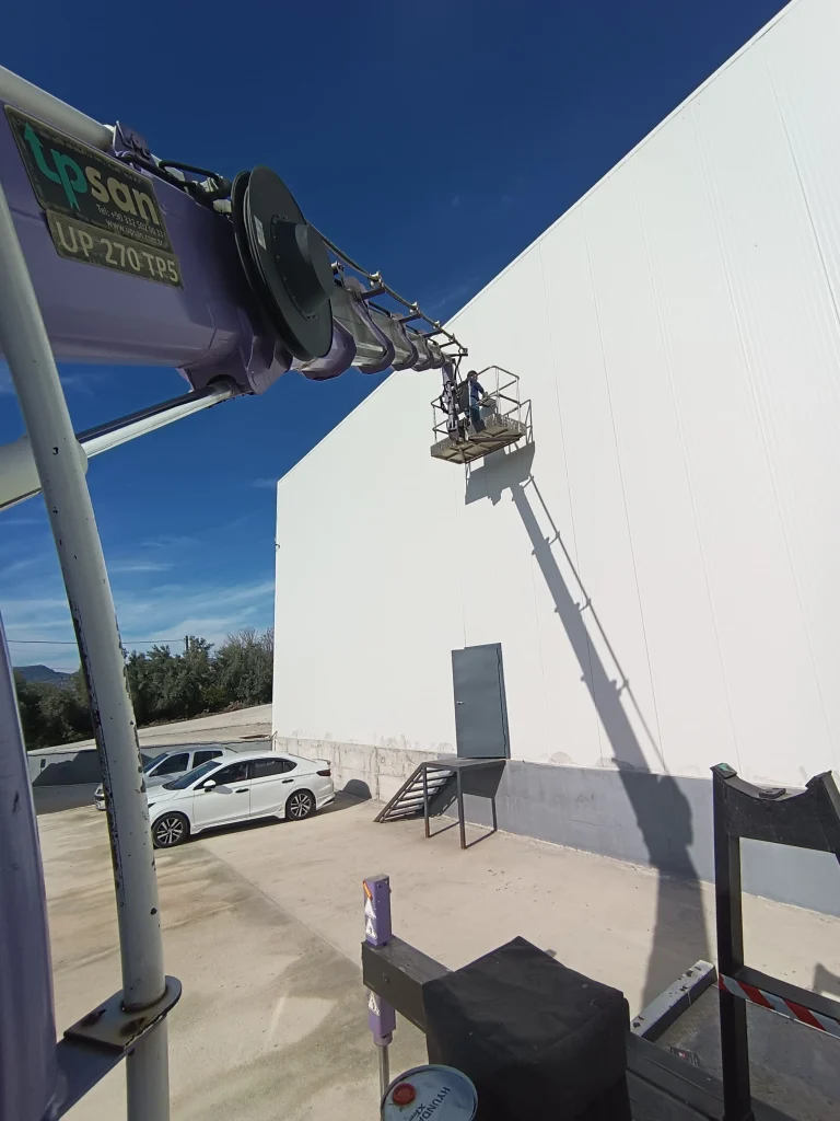 WhatsApp Image 2025-01-19 at 16.06.13